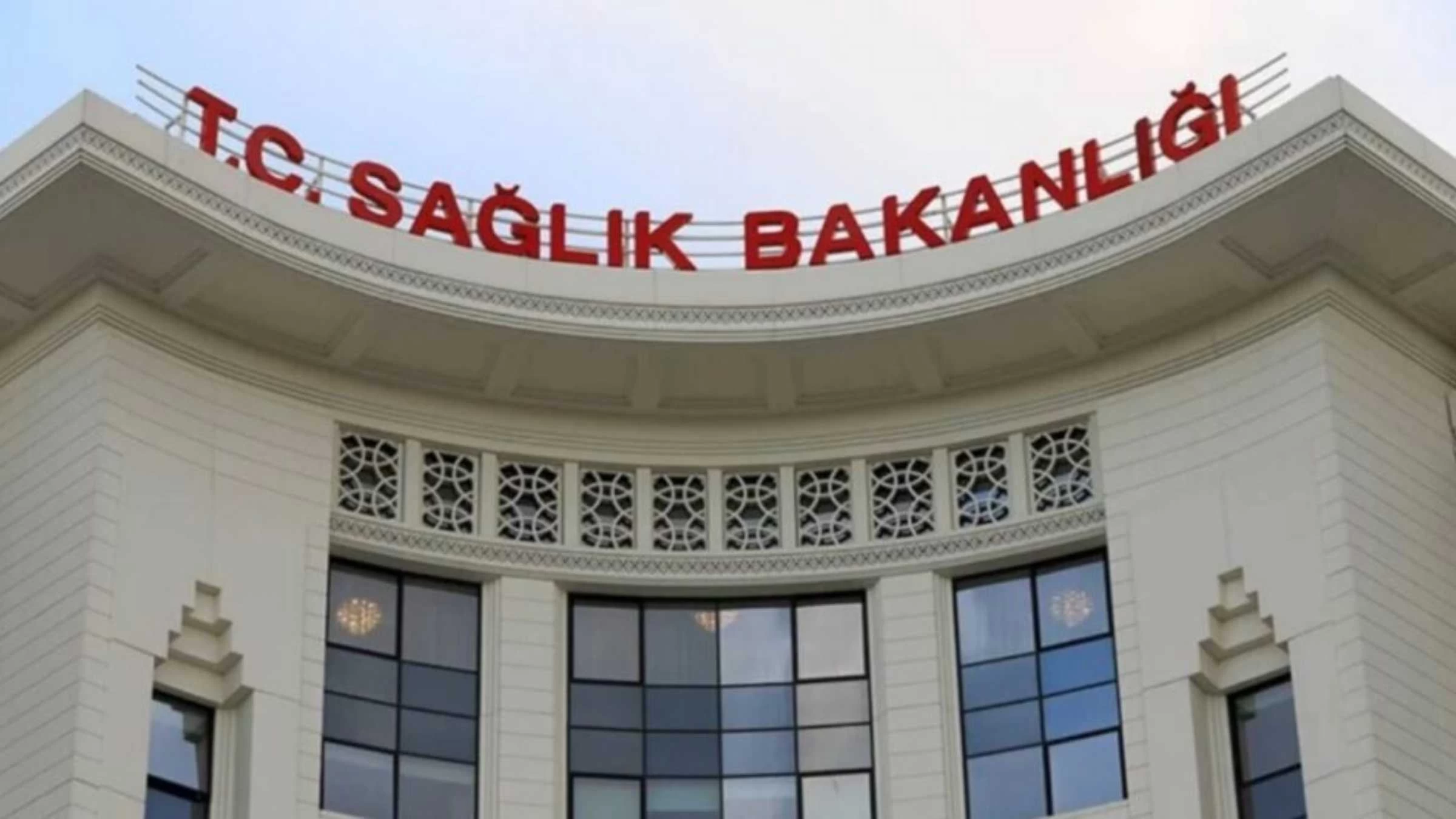 Sağlık Bakanlığı'nda Görevden Almalar Gündemde!